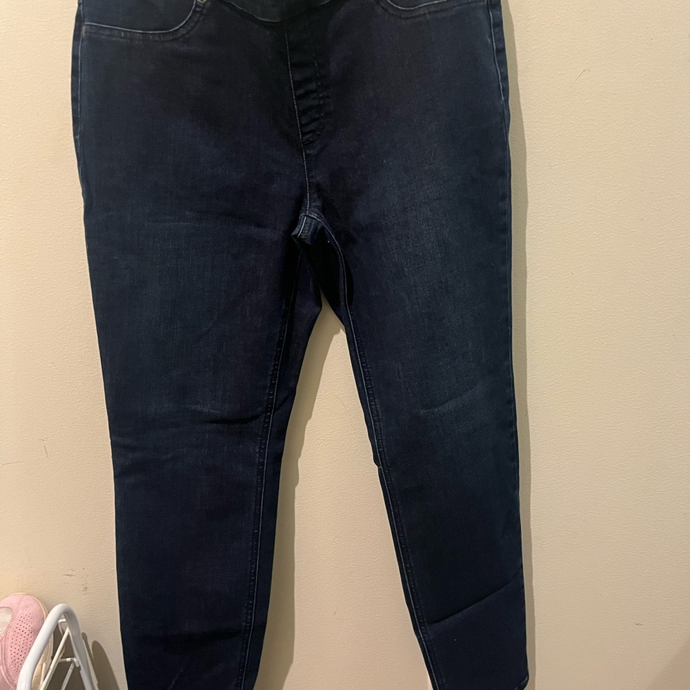 Chico’s Off The Rack Perfect Stretch Soft Jegging- Ankle fit size .5 (6 US)